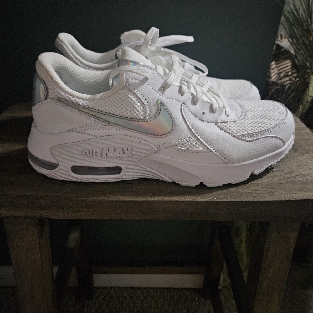Nike Women's Air Max Excee White Irridescent Size 10